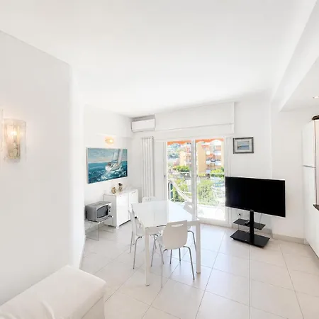 Hostdomus - Esperidi Apartmán Sanremo